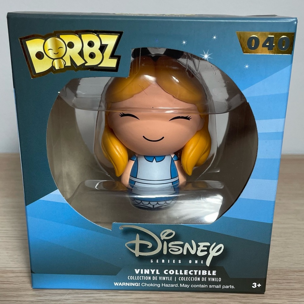 Disney Series One Dorbz Alice in Wonderland Vinyl Figure (Vaulted)